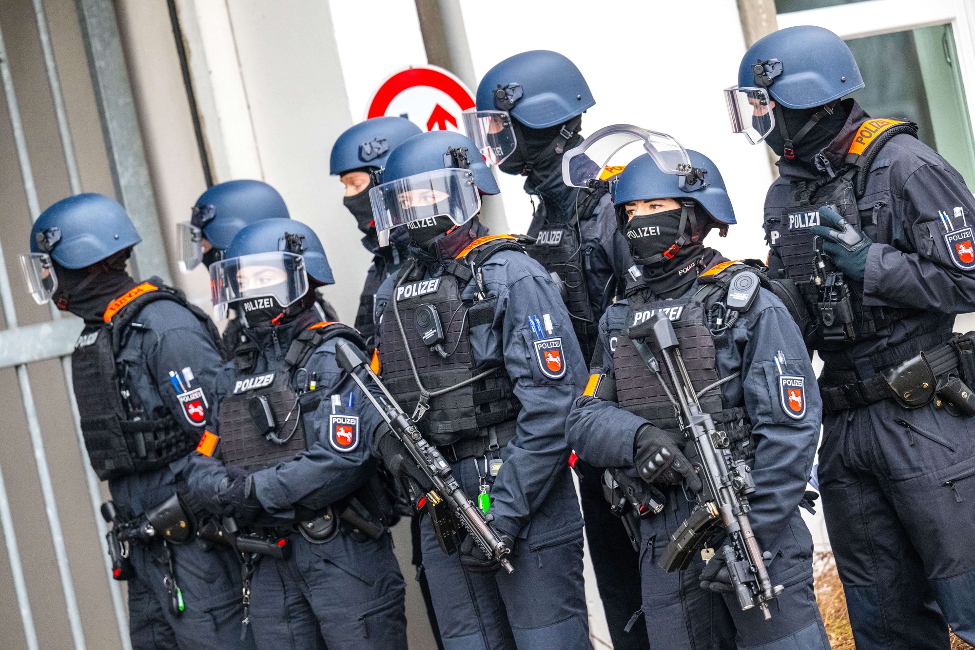Začiatok súdneho procesu s bývalou členkou nemeckej ľavicovej teroristickej organizácie Frakcia Červenej armády (RAF) Danielou Kletteovou.