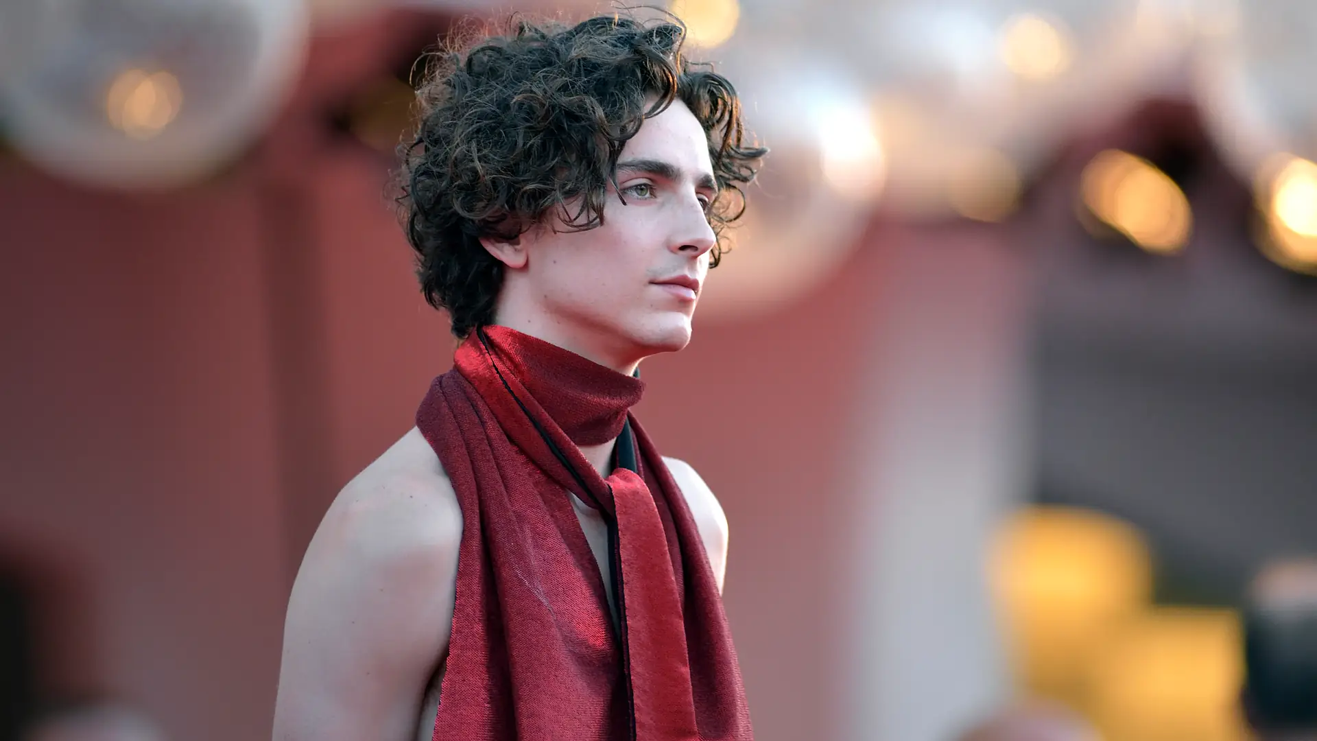 Timothée Chalamet został pierwszym mężczyzną na okładce brytyjskiego "Vogue"