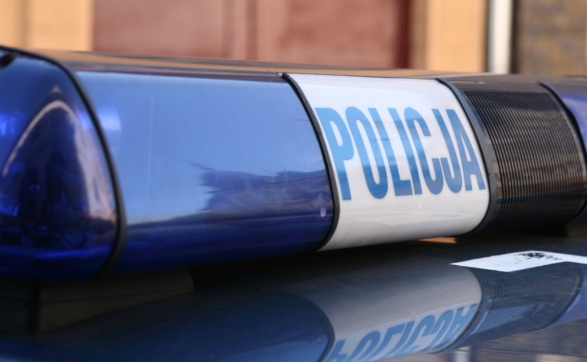Niemowlę z pękniętą czaszką trafiło do szpitala. Policja zatrzymała rodziców