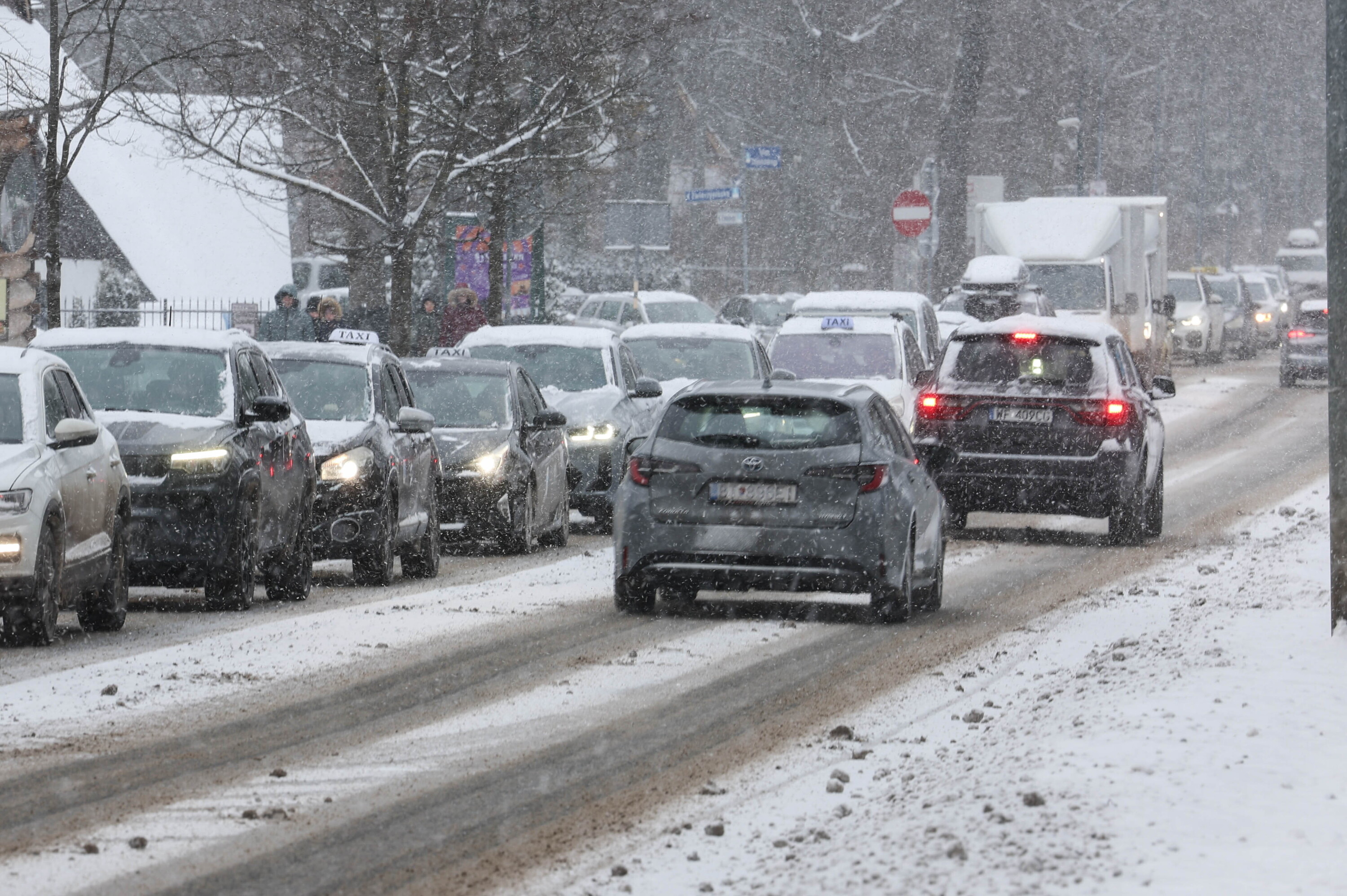 Alarm powodziowy w Elblągu. Rzeka przekroczyła stan przed Sylwestrem
