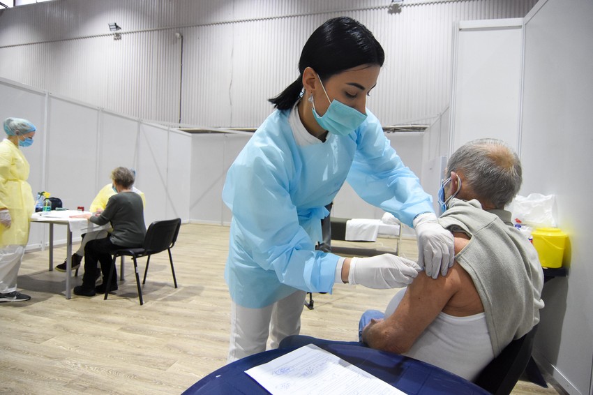 Novi Sad980  masovna vakcinacija protiv virusa korona kineska vakcina sinofarm  foto Nenad Mihajlovic