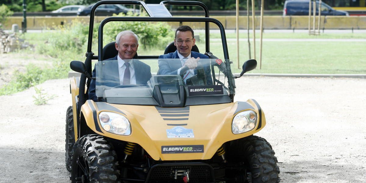 Premier Morawiecki na prezentacji samochodów elektrycznych, 7 czerwca 2016