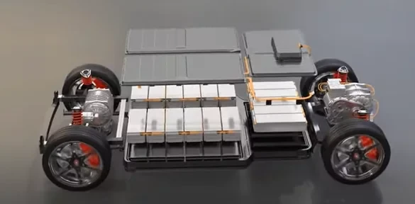 Elektromobily horia 60-krát menej často než benzínové autá. Na 100 000 elektromobilov pripadá len 25 požiarov oproti 1 530 pri benzínových autách. 