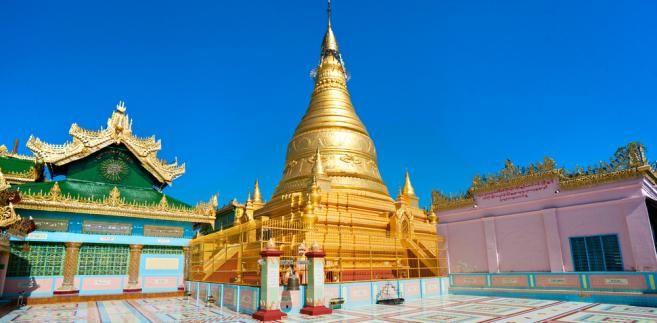 8. miejsce: Czytelnicy Conde Nast Traveller bardzo wysoko ocenili nastawienie mieszkańców Mandalaj do turystów odwiedzających to miasto. Niezwykłe, bezcenne zabytki architektoniczne, starożytne świątynie, zapierające dech w piersiach pałace od wielu lat stanowiły łakomy kąsek dla prawdziwych turystów. Teraz jest to o wiele łatwiejsze, ponieważ po przeprowadzonych demokratycznie wyborach, morale ludności bardzo wzrosły, co czyni całą Mjanmę bardzo przyjaznym miejscem dla turystów.