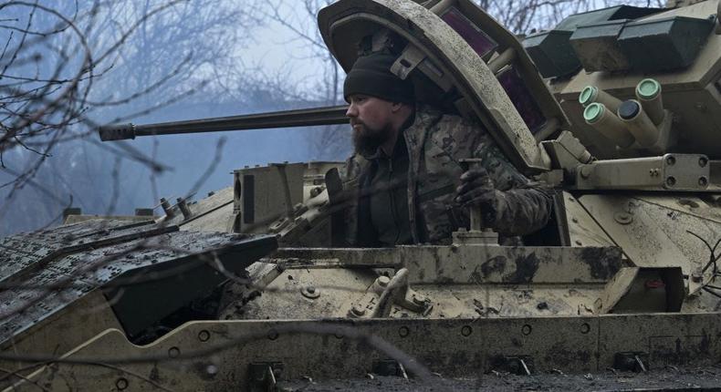 A Ukrainian soldier in a Bradley near Avdiivka.GENYA SAVILOV via Getty Images