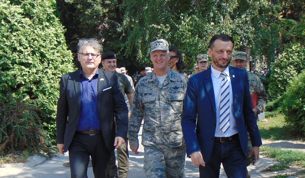 NIS01 Komandant Nacionalne garde Ohaja u poseti KC Nis foto Branko Janackovic