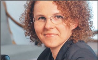 W jaki sposób sprzedawca detaliczny powinien oznakować obniżkę cen towarów