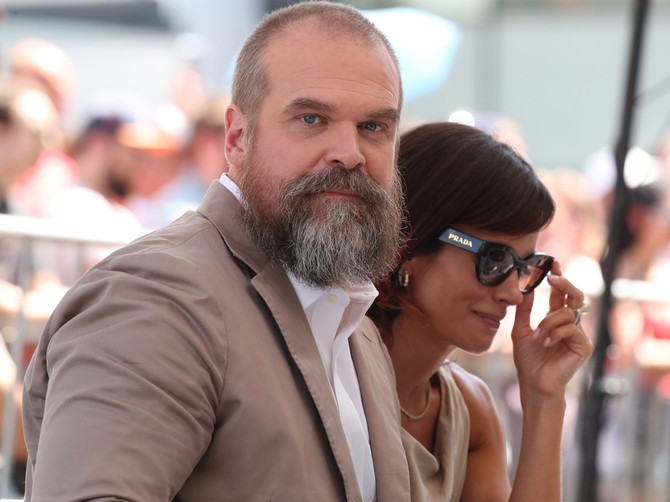 Lili Alen sumnjala da je muž vara pa počela da ga špijunira, ono što je otkrila, slomilo joj je srce