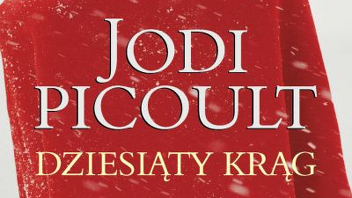 Kiedy komuś zgubi się dziecko, mała córeczka, co czuje taki człowiek? Żołądek zamienia mu się momentalnie w wielką bryłę lodu, a jednocześnie nogi robią się miękkie jak z waty. Serce dudni jednostajnym, głuchym łomotem. Chciałby zawołać, ale imię dziecka więźnie w ustach, kaleczy dziąsła i wargi jak metalowe opiłki, za nic nie pozwala się wykrzyczeć. 