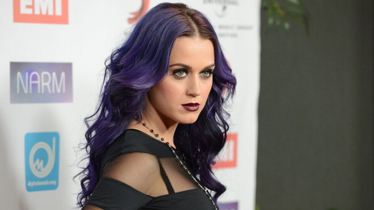 Katy Perry chciałaby zagrać u boku Sachy Barona Cohena w filmowej biografii Freddiego Mercury'ego.