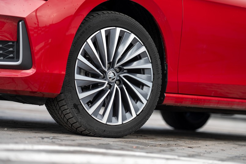 Skoda Superb Liftback 2.0 TDI