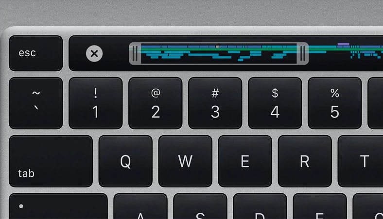 Mają go wszystkie MacBooki Pro: touchbar jest miniwyświetlaczem zastępującym klawisze funkcyjne i adaptującym się do bieżącego oprogramowania