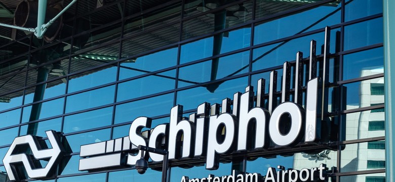 Chaos na lotnisku Schiphol. Kolejne odwołane loty