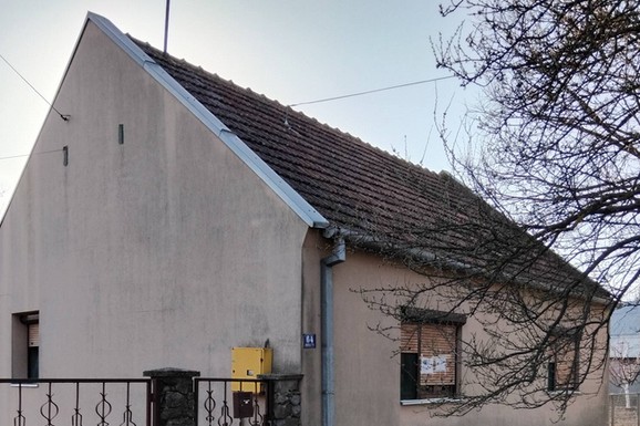 Biljana prodaje kuću za 32.000 evra, ima i pomoćne objekte! Odmah je useljiva i dodatni radovi nisu potrebni: Idealna za pokretanje biznisa (FOTO)