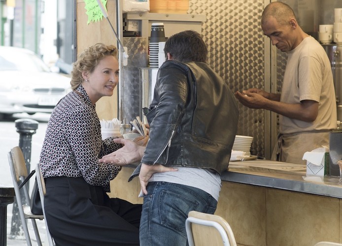 Bradley Cooper żyje i mówi po francusku