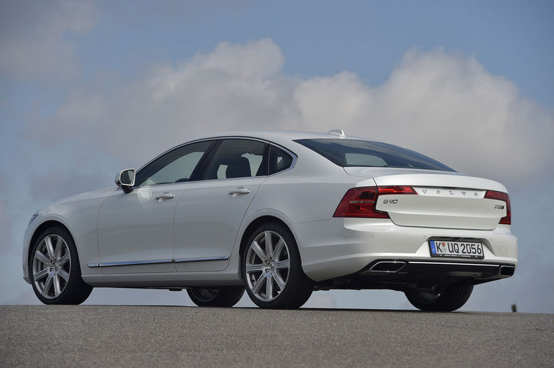 Volvo S90 D5 AWD