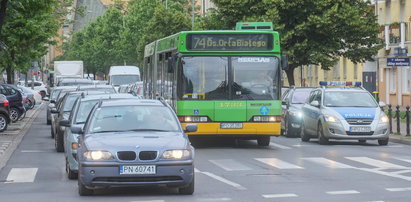 Na siłę zrobi buspas