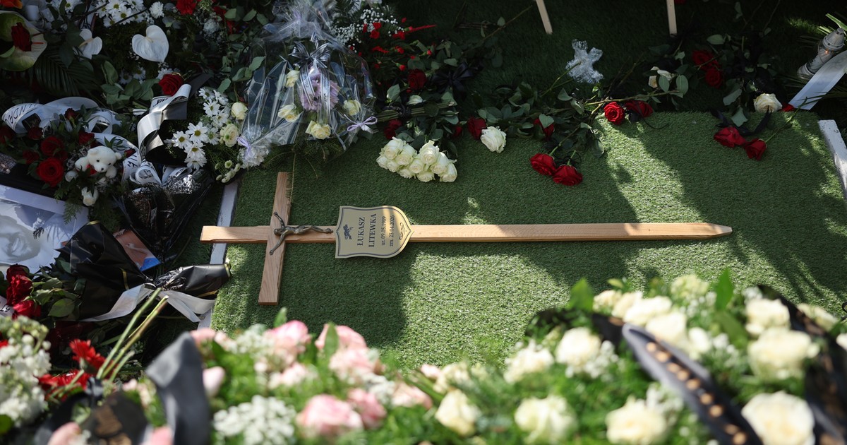 Tajemniczy szczegół na grobie Litewki, który poruszył cały kraj