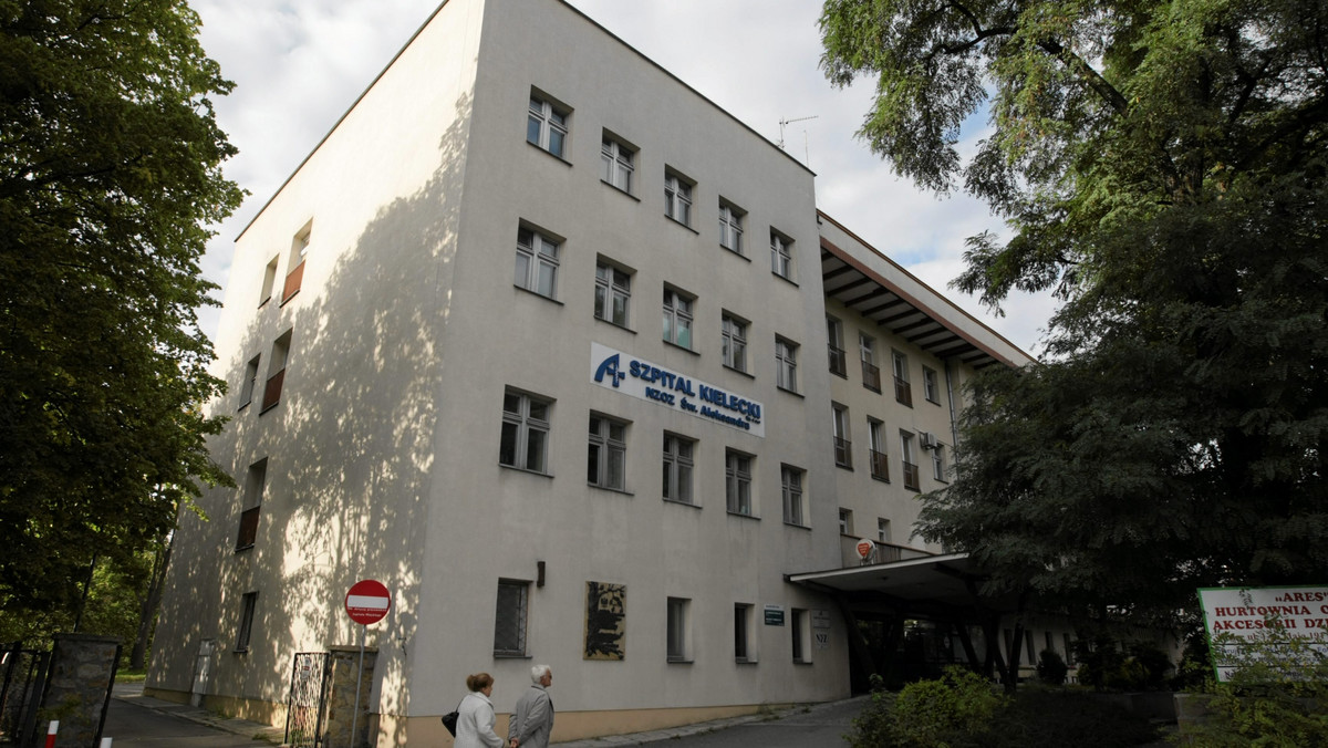 1 maja oddział wewnętrzny Szpitala Kieleckiego św. Aleksandra zawiesi działalność - z placówki odchodzą wszyscy interniści, którzy pracowali na oddziale. Pacjentów ewakuowano do innych lecznic w Kielcach i okolicy.