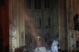 Katedra Notre Dame po pożarze