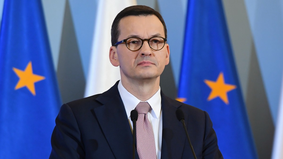 Koronawirus w Polsce. Mateusz Morawiecki o wyłączeniu ruchu lotniczego