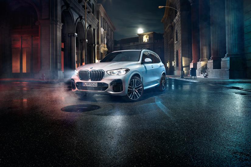 BMW X5 - model photo