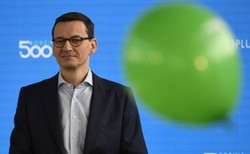 Flagowy pomysł premiera w ogniu krytyki. Część ministrów próbuje storpedować PPK