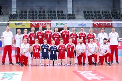 Polskie siatkarki rozgrzewały się na... hotelowym korytarzu