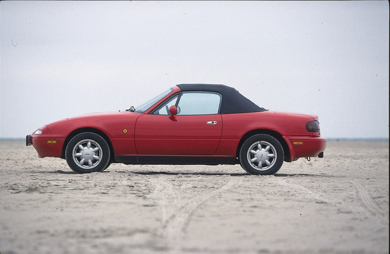 Mazda MX5 - Auto małe, lekkie, fajne i bez dachu - zdjęcia