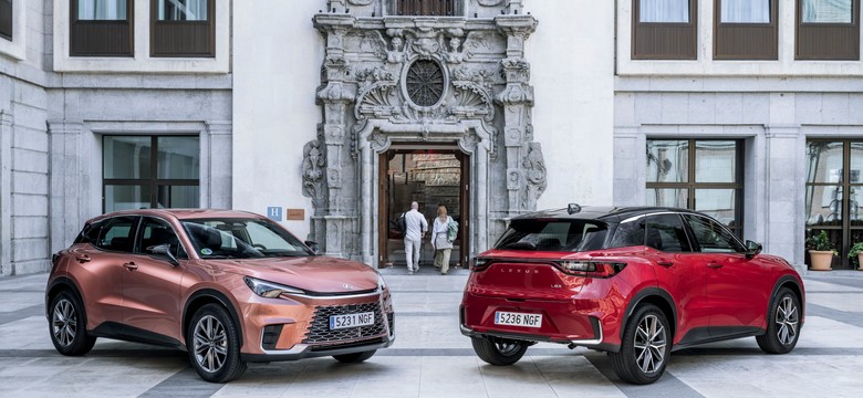 Spala 3,6 l na 100 km. Najtańszy Lexus nowym hitem. Ile kosztuje?