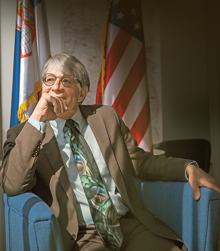 Tomas Divajn uzbunjivač