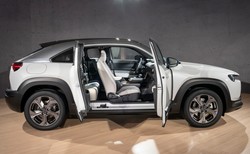 Mazda inwestuje w Polsce. Oto zaskakująca umowa z GreenWay