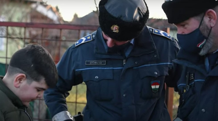 Meglátogatták a rendőrök Balázskát / Fotó: police.hu