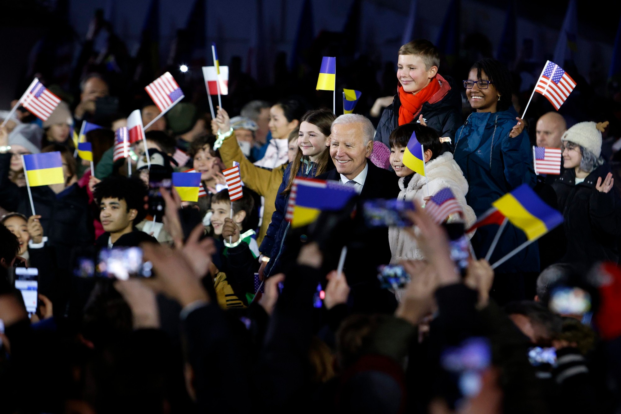 Americký prezident Joe Biden sa vo Varšave stretol s predstaviteľmi B9. 