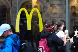 Jesienią stały po nią kolejki, latem nie była sukcesem. O Kanapce Drwala w In Business mówi prezes McDonald's Polska