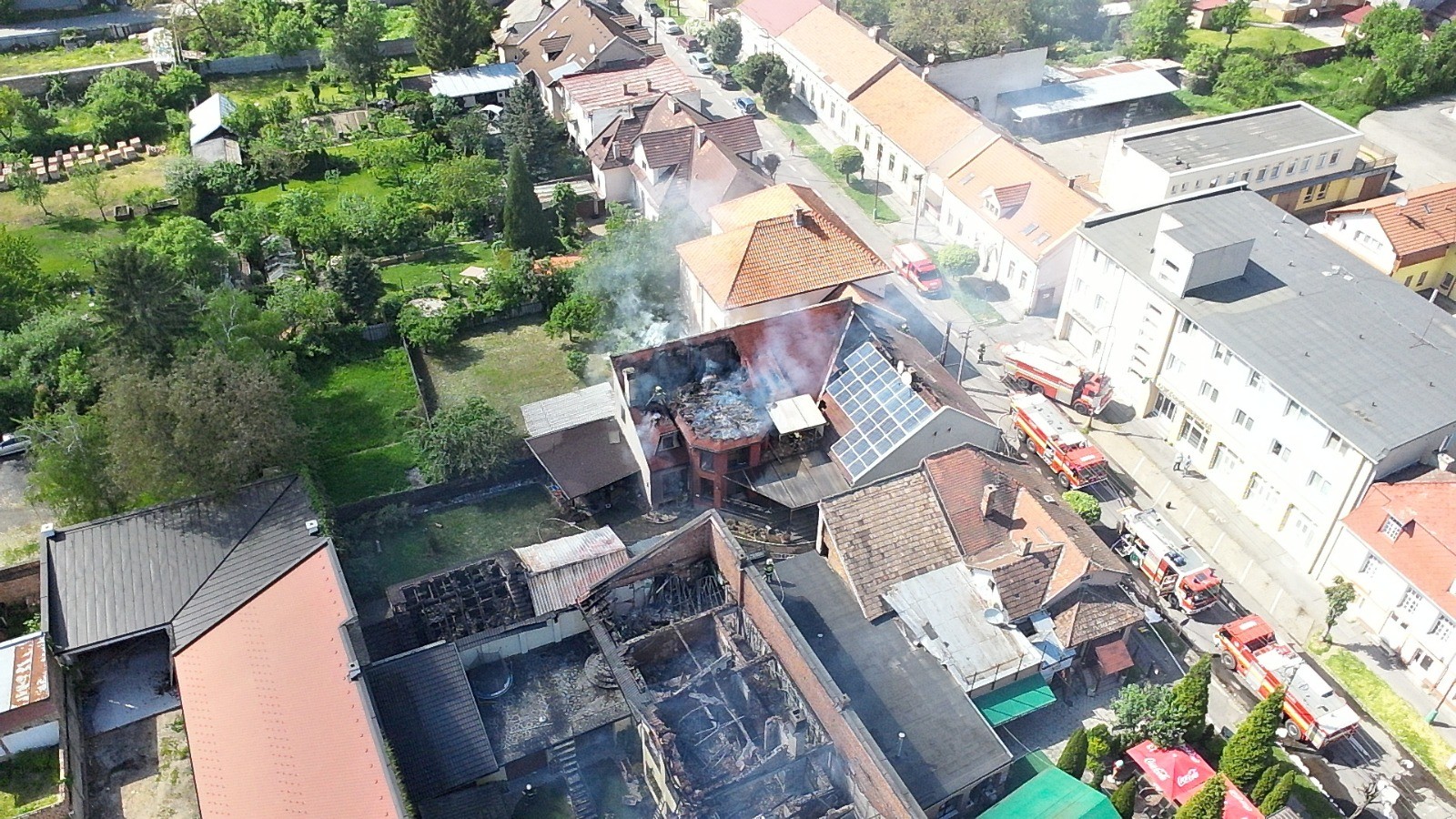 V meste Lučenec pre nedávny požiar štyroch rodinných domov zasadal krízový štáb.