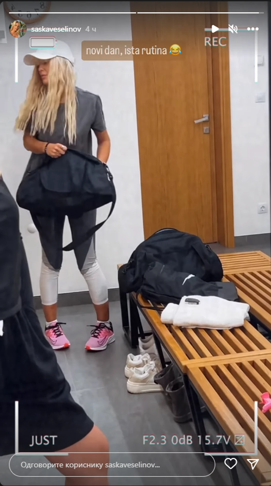 Novakova snajka trenira sa majkom