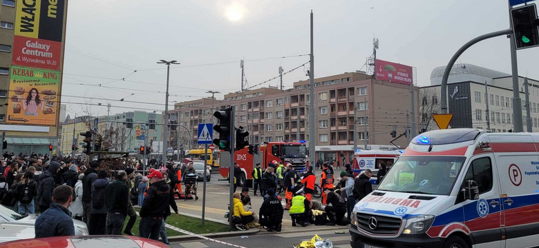 Nowe relacje świadków po wypadku w Szczecinie. "Utkwił mi w głowie krzyk dzieci"