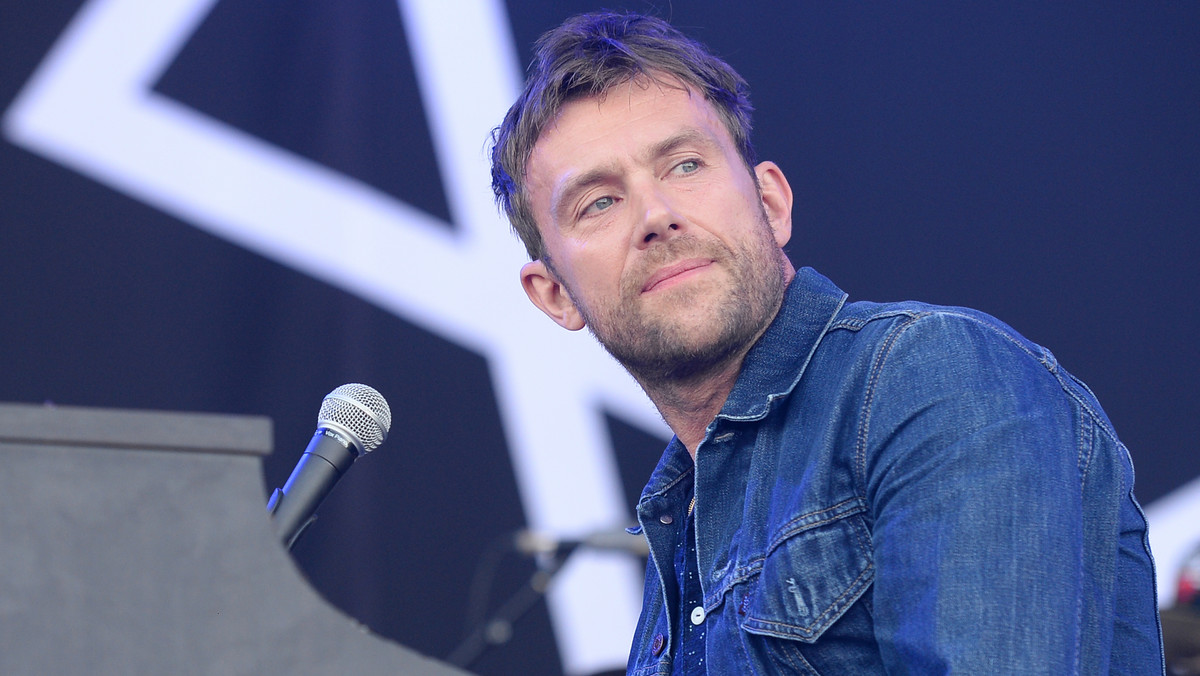 To pierwsze koncerty Gorillaz w Polsce. W środę zespół zagrał w Warszawie, a przed nami jeszcze niedzielny występ w Katowicach. Przy okazji tej wizyty, Damon Albarn dał się namówić nie tylko na rozmowę o płycie "Humanz", ale też o przyszłości Wielkiej Brytanii w Unii Europejskiej czy nacjonalistycznych nastrojach w Europie: "Nacjonalizm to krótkoterminowe zjawisko. Ludziom trzeba przypominać, przez co przeszła Europa. Zwłaszcza twój kraj".