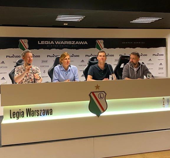 W trakcie kręcenia miniserialu o projekcie - stadion Legii