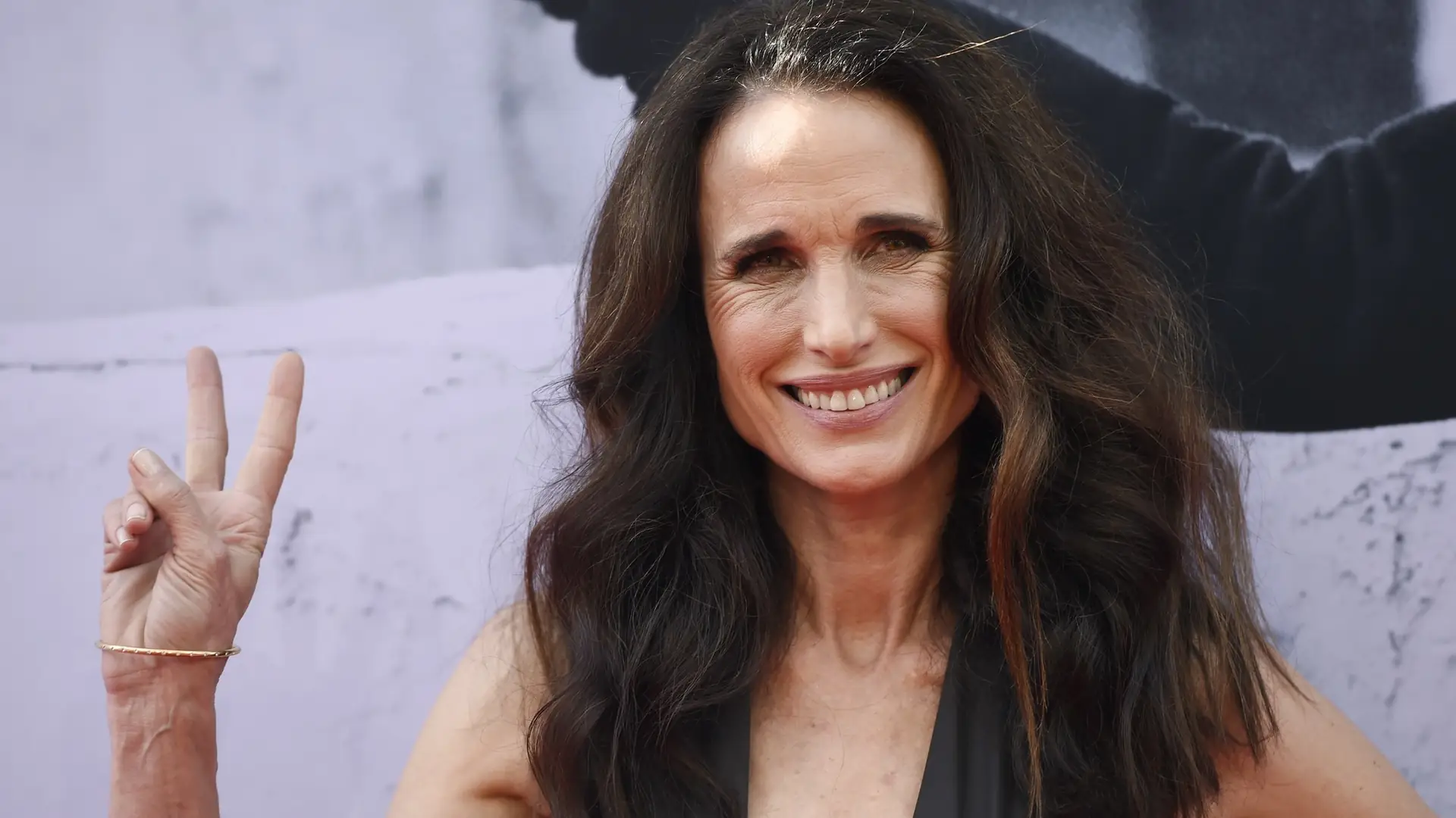 Andie MacDowell - dzieciństwo w oparach alkoholu i narkotykowe początki w Hollywood