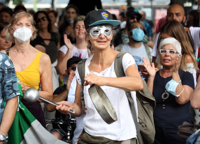Protesti u Italiji zbog zelenih propusnica - Milano