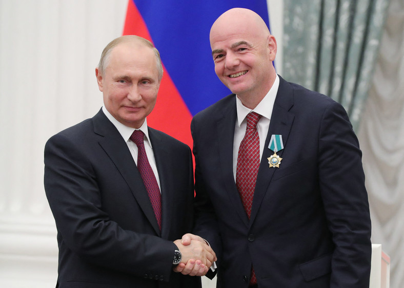 Vladímir Putin y Gianni Infantino en 2019