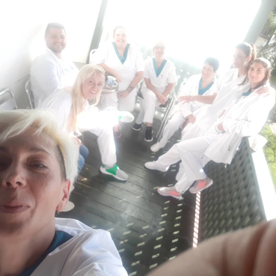 Balkanska ekipa na pauzi: Tamara sa kolegama u bolnici Pasauer Volf