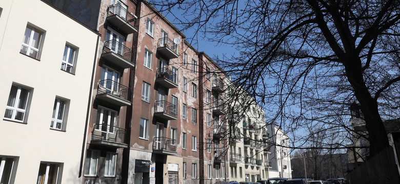 Lokatorzy Skaryszewskiej 11 w Warszawie na mieszkania zamienne mogą czekać nawet dwa lata