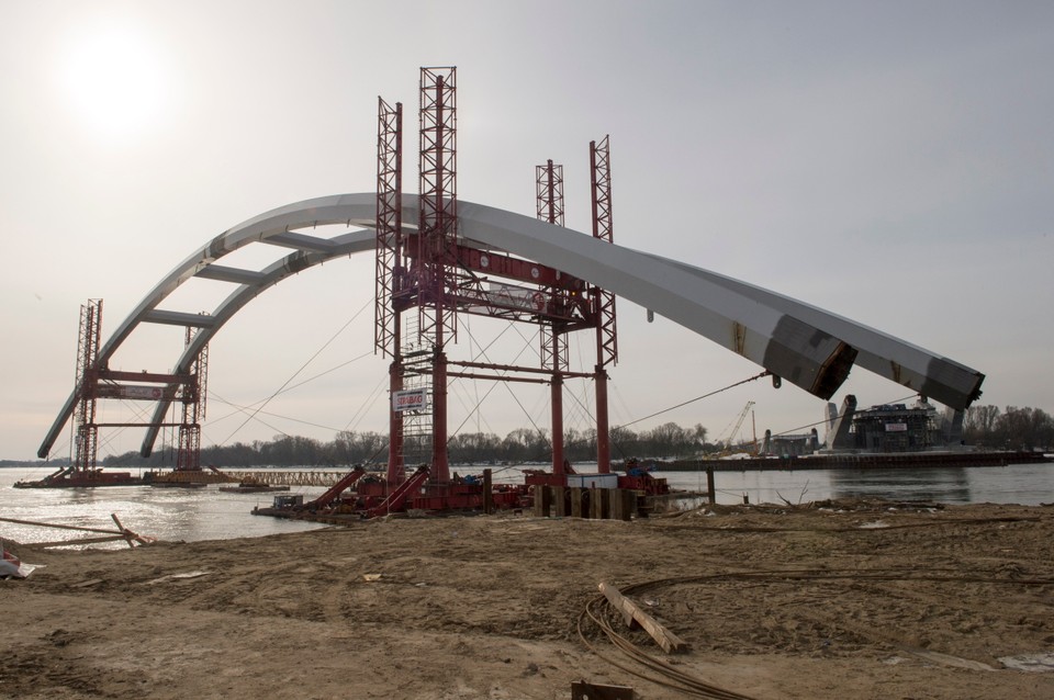 TORUŃ BUDOWA MOSTU PRZEZ WISŁĘ