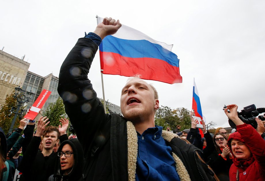 Supporters of Russian opposition leader Alexei Navalny attend a rally in Moscow, Russia October 7, 2017.