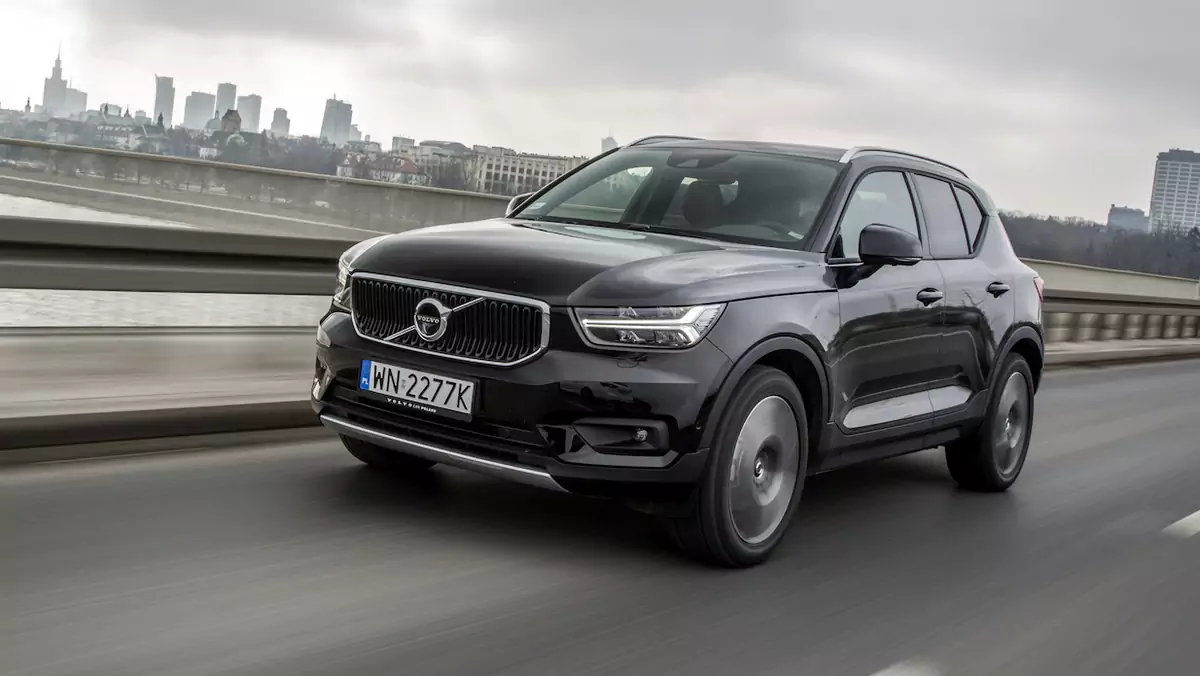 Volvo XC40 T5 AWD Momentum