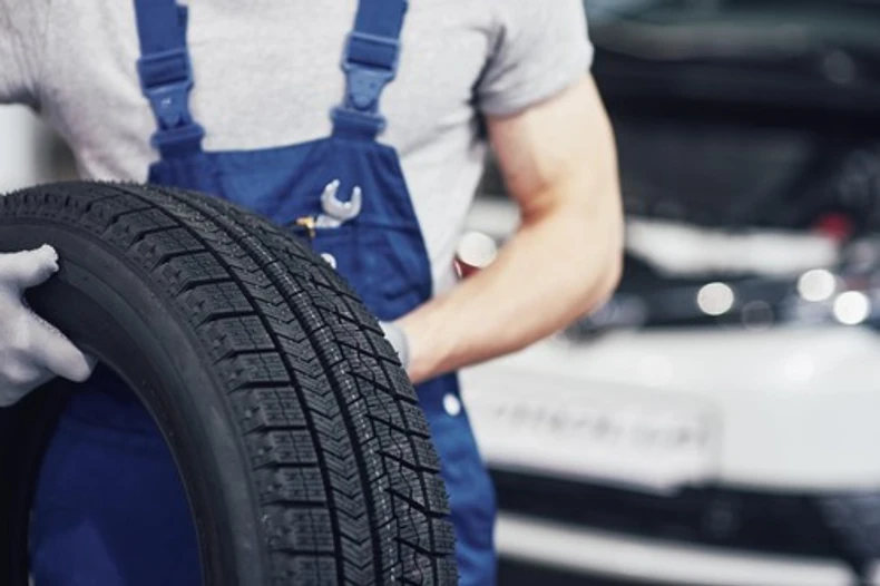 Skidanje zimskih guma