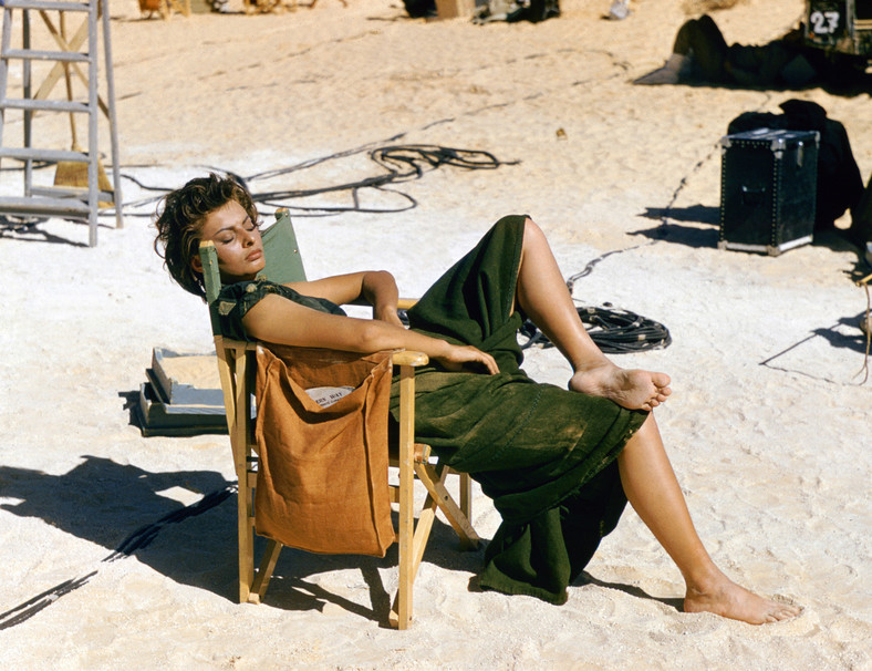 Sophia Loren na planie "Legend of the lost"